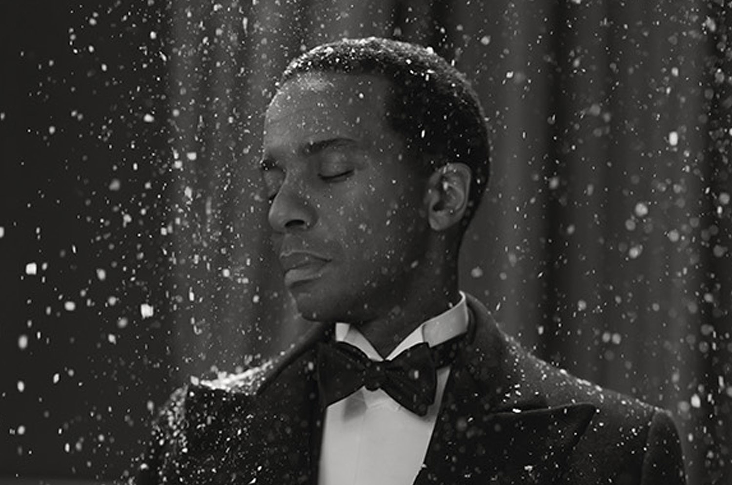 Videoinstalación de Isaac Julien "Once Again... (Statues Never Die)"